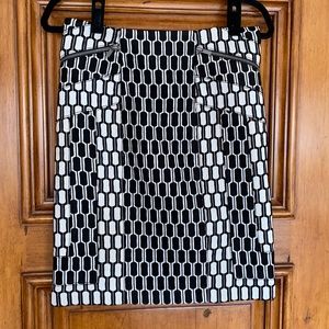 Diane von Furstenberg straight skirt fits above knee